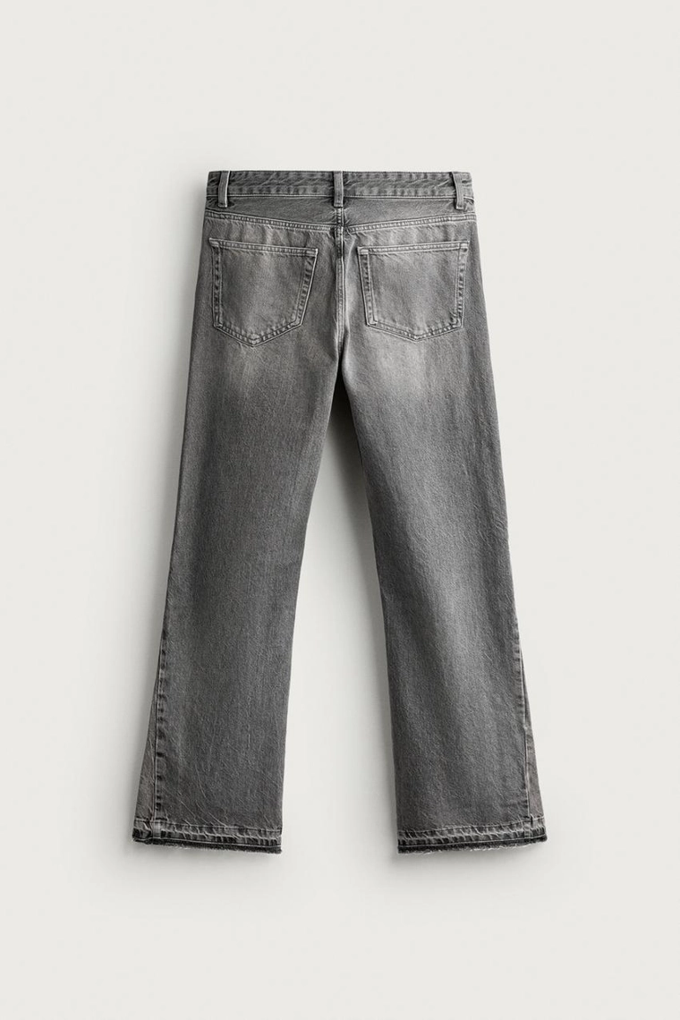 ДЖИНСЫ FLARE FIT С РАЗРЕЗАМИ