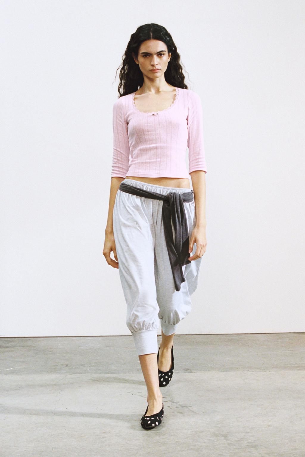 ФУТБОЛКА С АЖУРНОЙ ВЯЗКОЙ