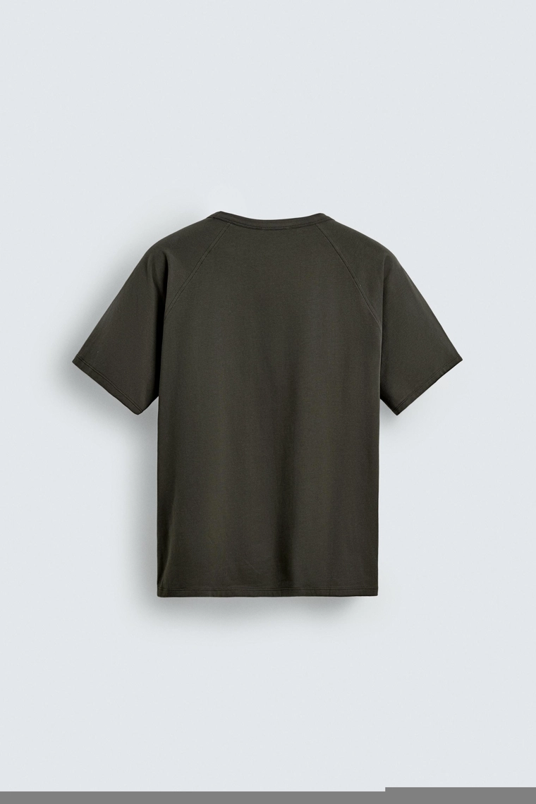 ФУТБОЛКА RELAXED FIT ИЗ ЛЕГКОЙ ТКАНИ