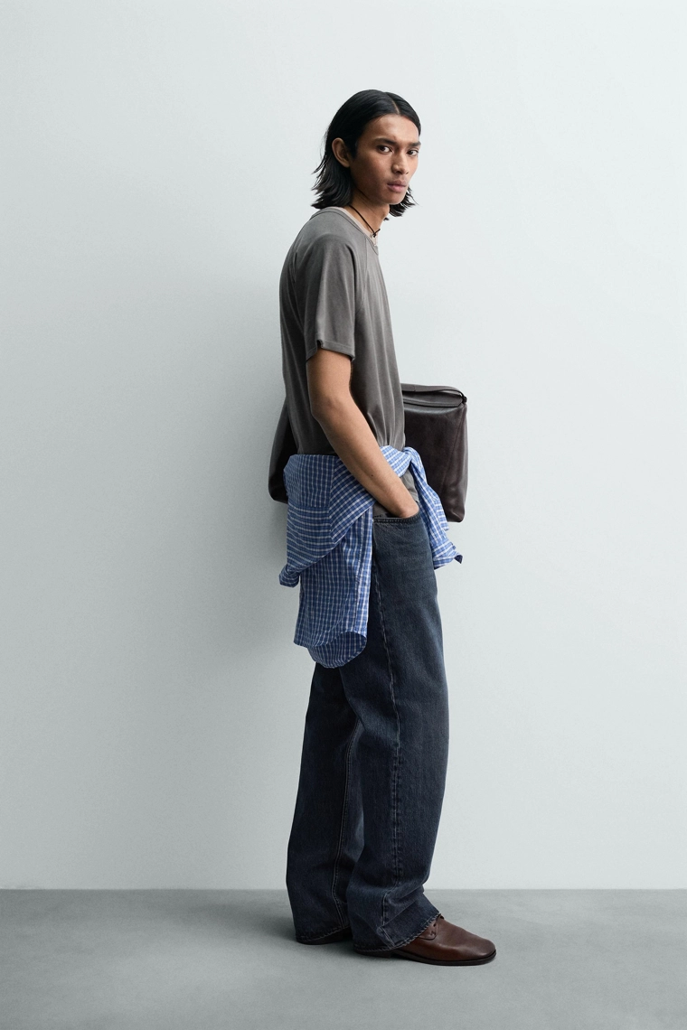 ФУТБОЛКА RELAXED FIT ИЗ ЛЕГКОЙ ТКАНИ