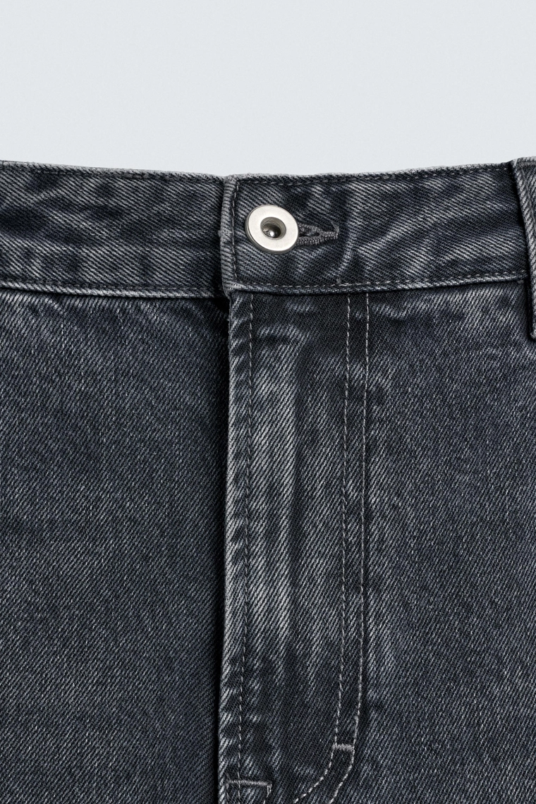 Джинсы limited edition с расклешенной посадкой