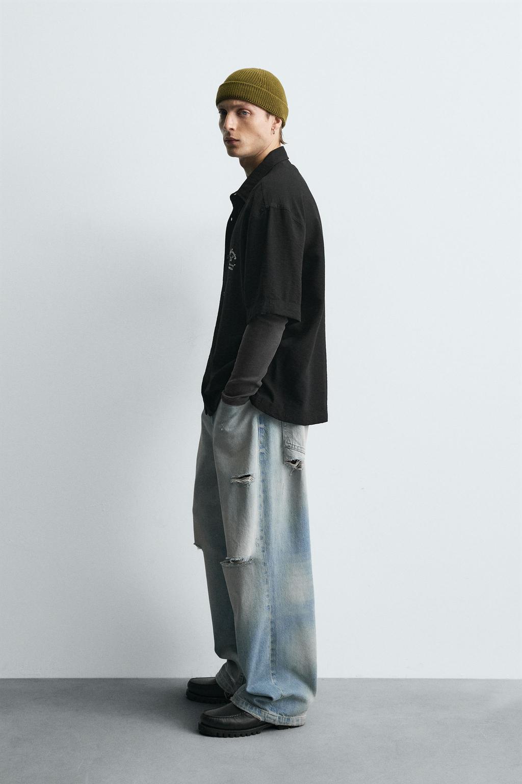 Рубашка с вышивкой и летящими линиями