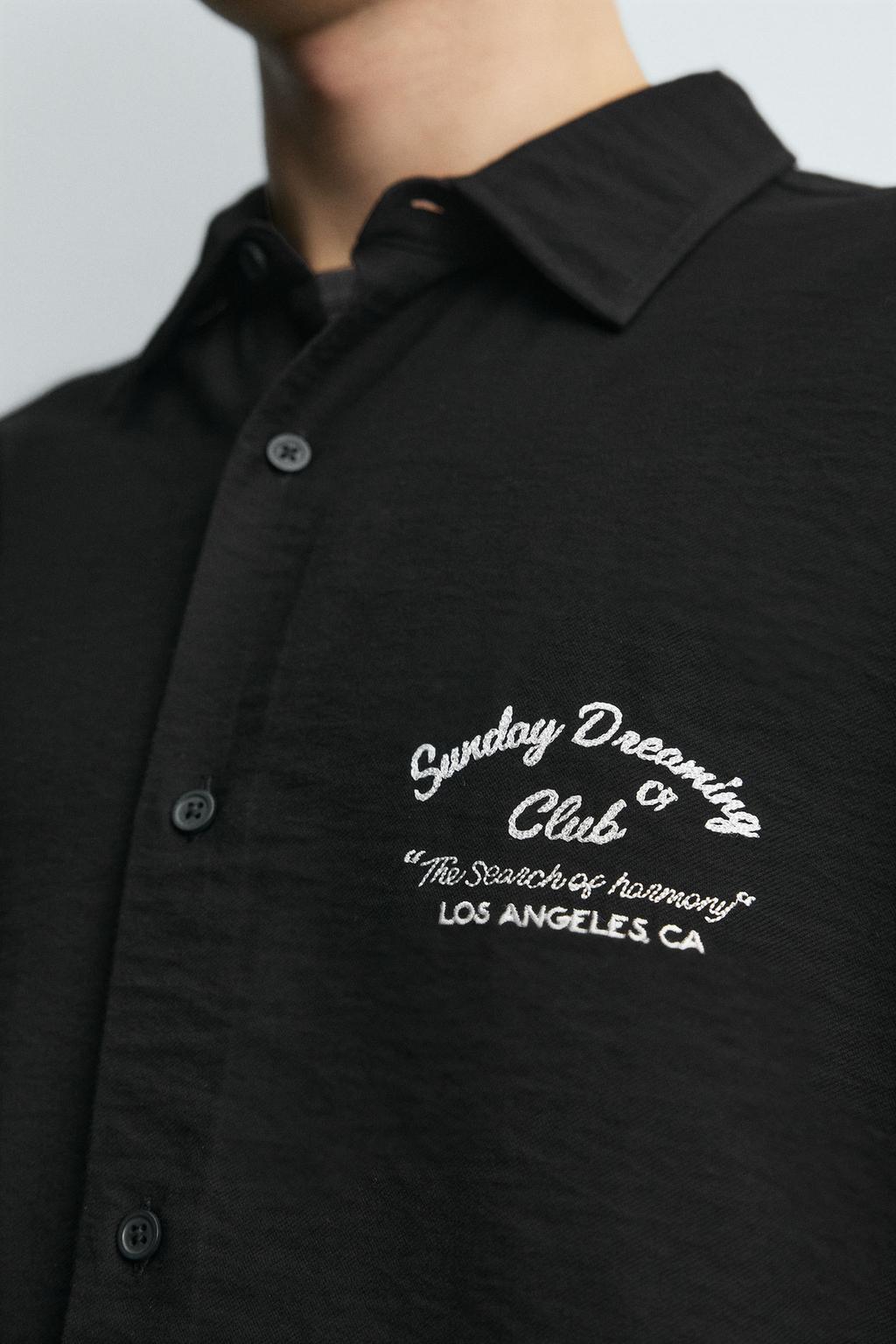 Рубашка с вышивкой и летящими линиями