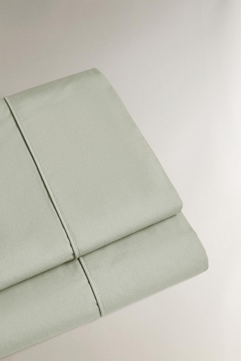 Простынь из сатина с отделкой (300 нитей)