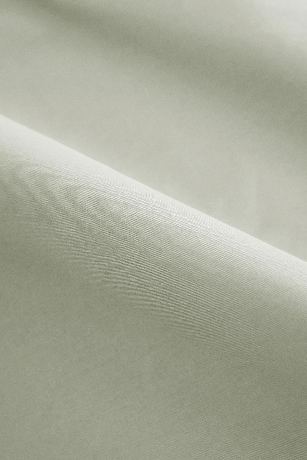 Сатиновое простынь с резинкой | 30 см (300 нитей)