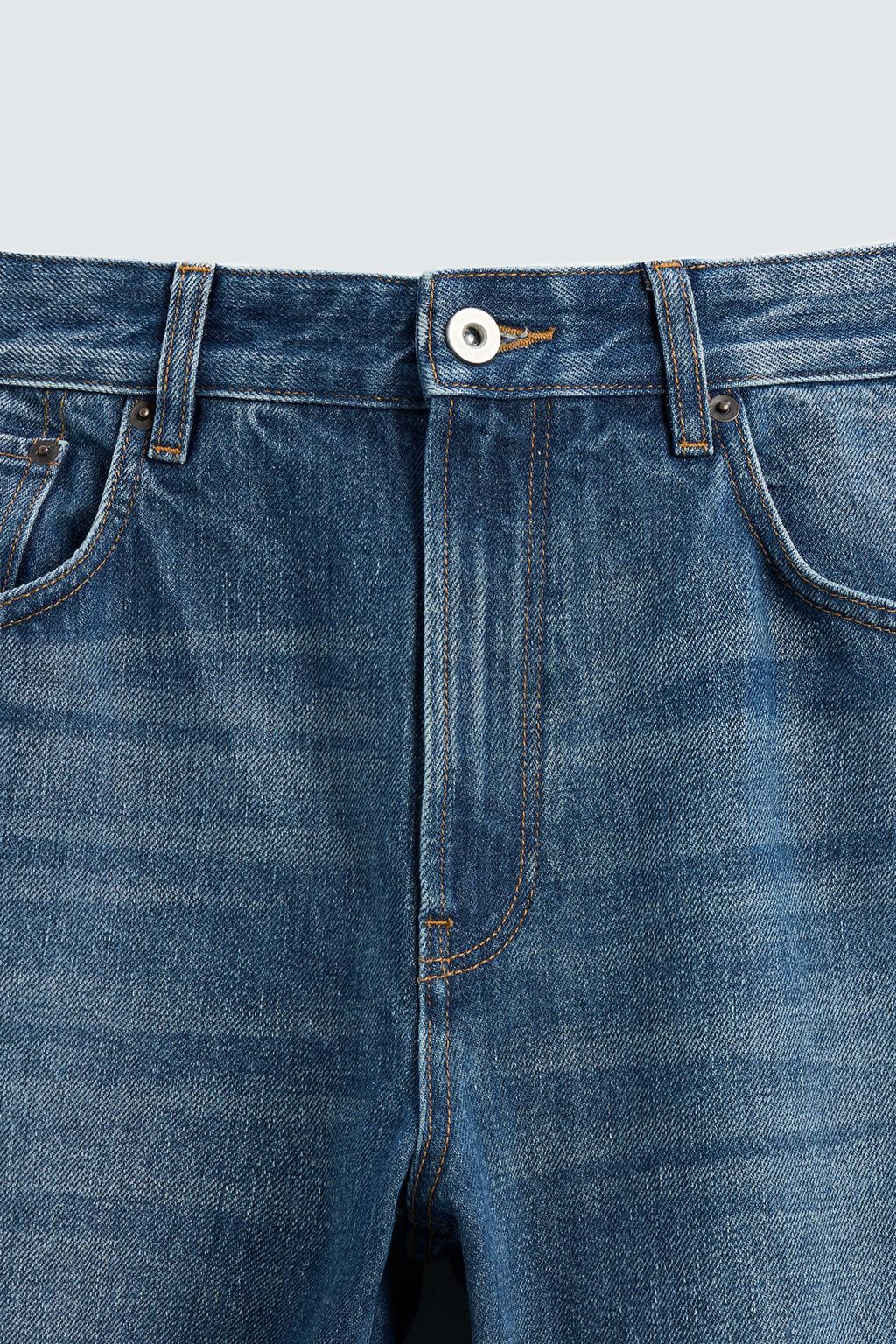 ДЖИНСЫ FLARE FIT С РАЗРЕЗАМИ