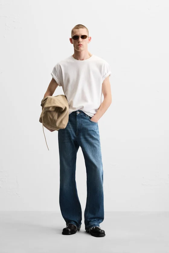 ДЖИНСЫ FLARE FIT С РАЗРЕЗАМИ