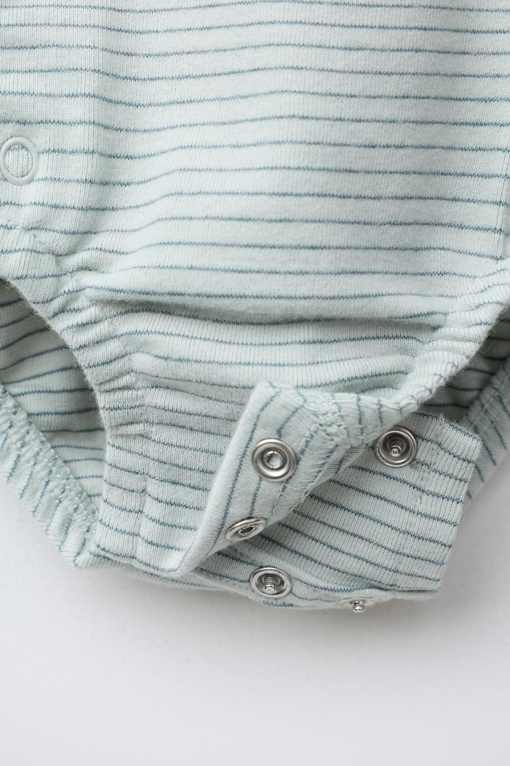 КОМПЛЕКТ ИЗ БОДИ И БРЮК-ШАРОВАРОВ В ПОЛОСКУ