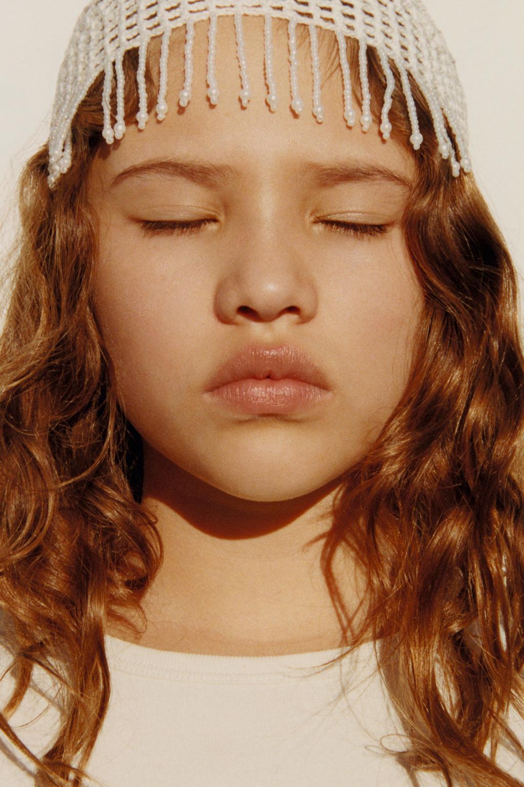 МАЙКА С ЦВЕТОЧНЫМ ПРИНТОМ