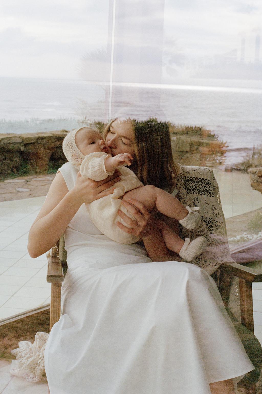 ВЯЗАНЫЙ ЧЕПЧИК АЖУРНОЙ ВЯЗКИ