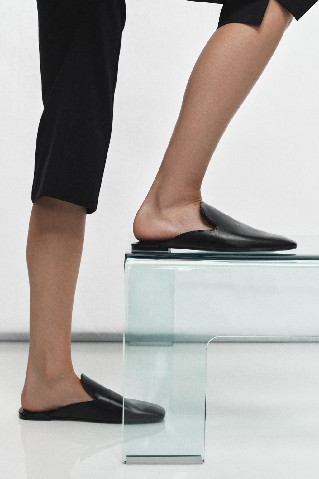 КОЖАНЫЕ МЮЛИ-ЛОФЕРЫ