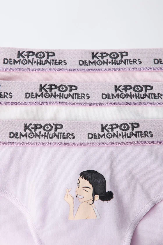 6-14 ЛЕТ/НАБОР ИЗ ТРЕХ ТРУСОВ KPOP DEMON HUNTERS™ NETFLIX ©