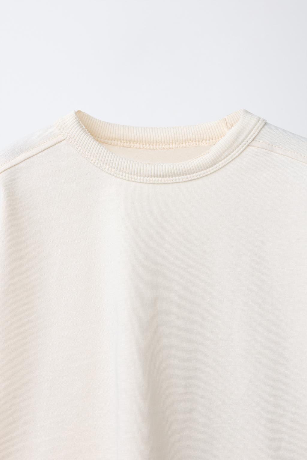 КОМПЛЕКТ ИЗ ФУТБОЛКИ И БРЮК С ДЕКОРАТИВНЫМИ ШВАМИ HEAVY WEIGHT