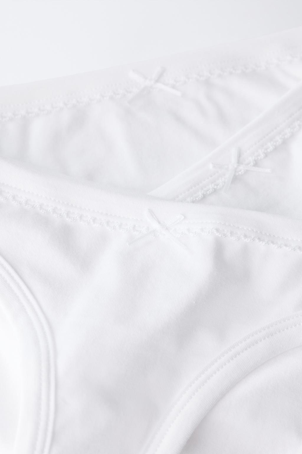 6–14 ЛЕТ/ НАБОР ИЗ ТРЕХ ОДНОТОННЫХ ТРУСОВ