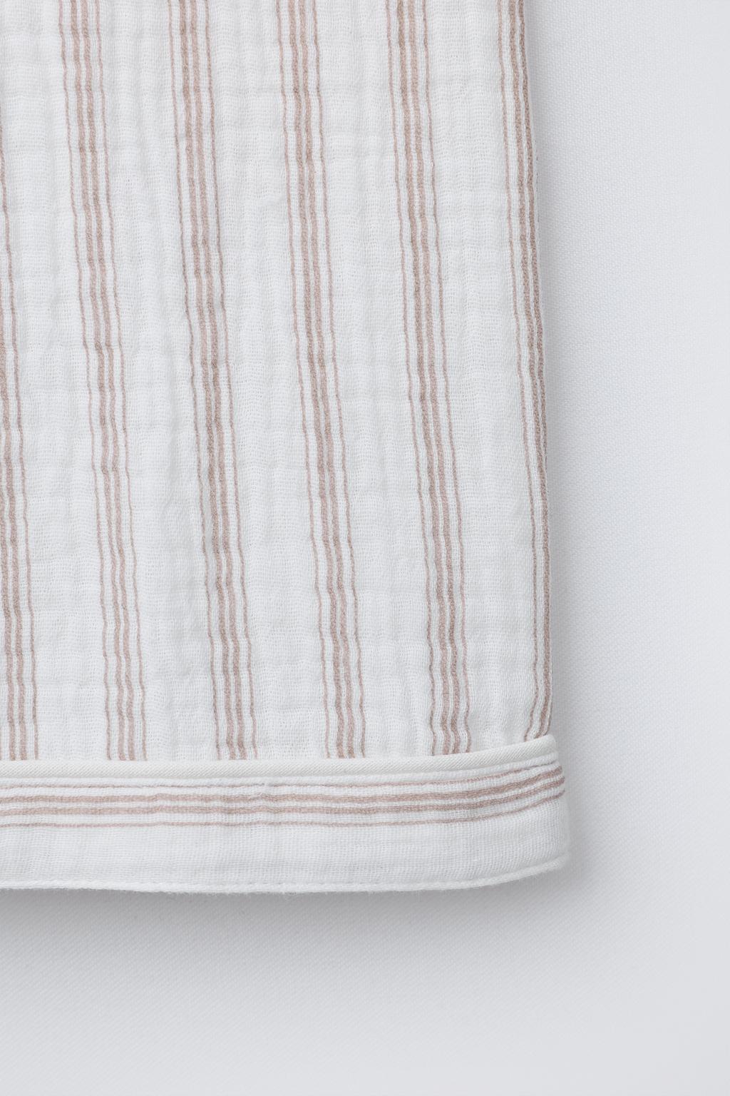 6-14 ЛЕТ/ПИЖАМА В ПОЛОСКУ С ТЕКСТУРОЙ