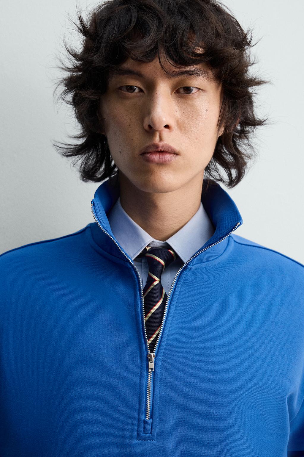 ТОЛСТОВКА КЛАССИЧЕСКОГО КРОЯ С ВОРОТНИКОМ НА МОЛНИИ