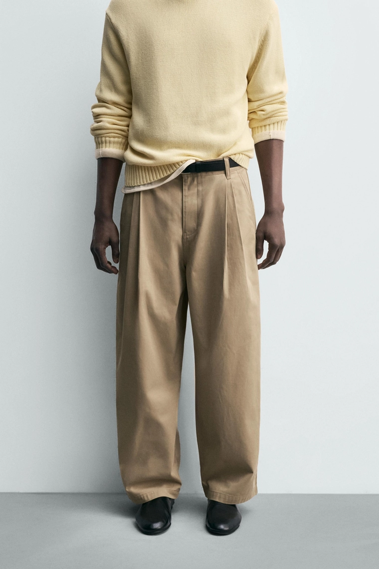 Широкие брюки с защипами