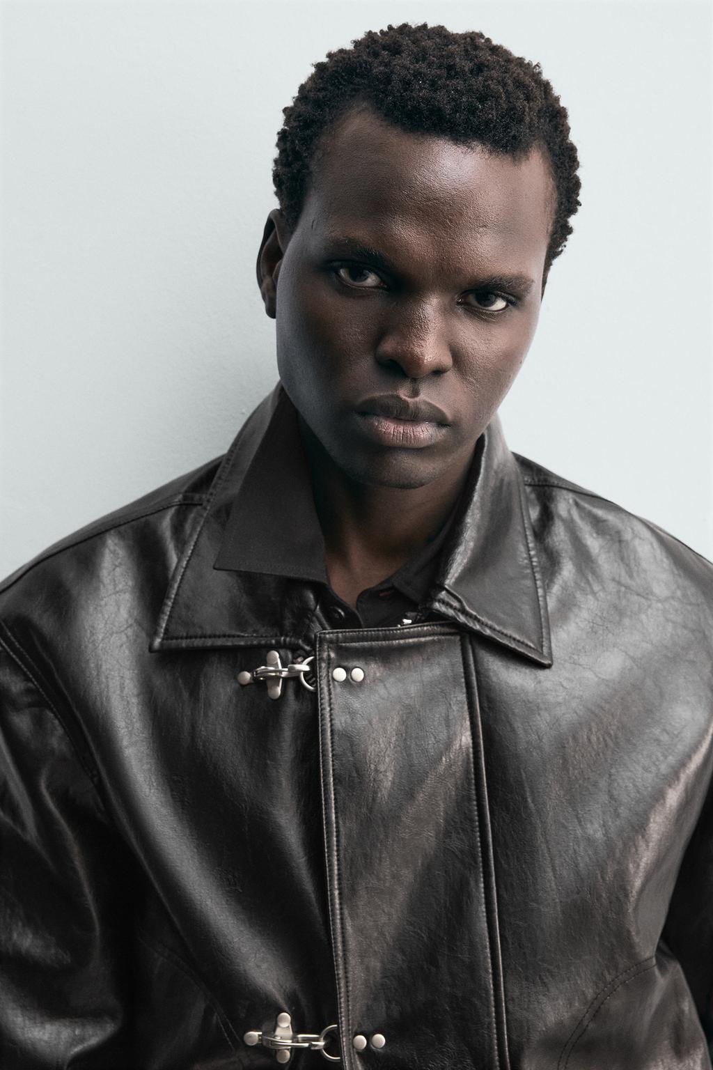 КУРТКА ИЗ ИСКУССТВЕННОЙ КОЖИ С НАВЕСНЫМИ ПЕТЛЯМИ