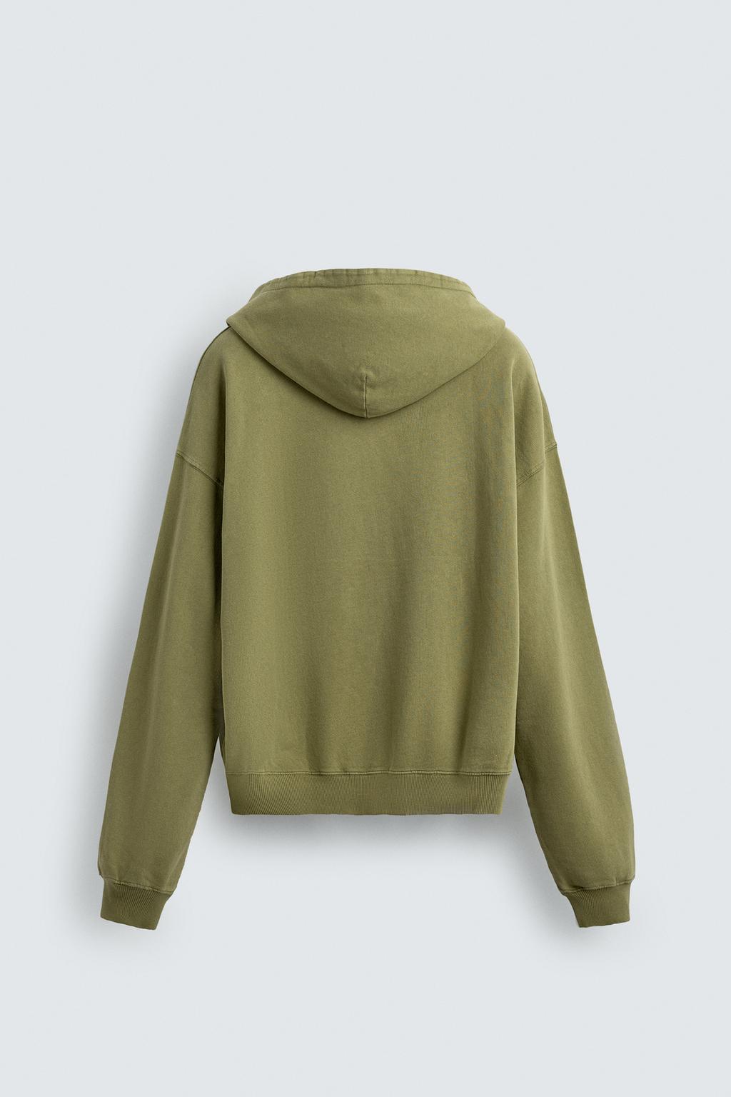 ТОЛСТОВКА С ЭФФЕКТОМ ПОТЕРТОСТИ И НАДПИСЬЮ