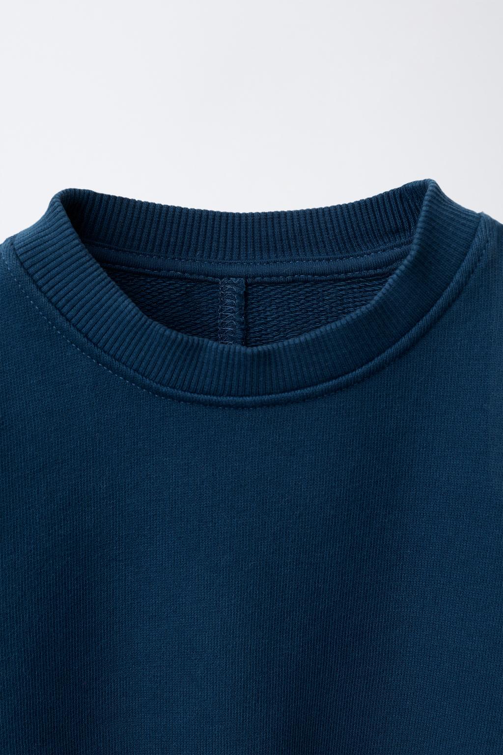 КОМПЛЕКТ ИЗ ТОЛСТОВКИ И БРЮК-ДЖОГГЕРОВ С НАШИВКОЙ