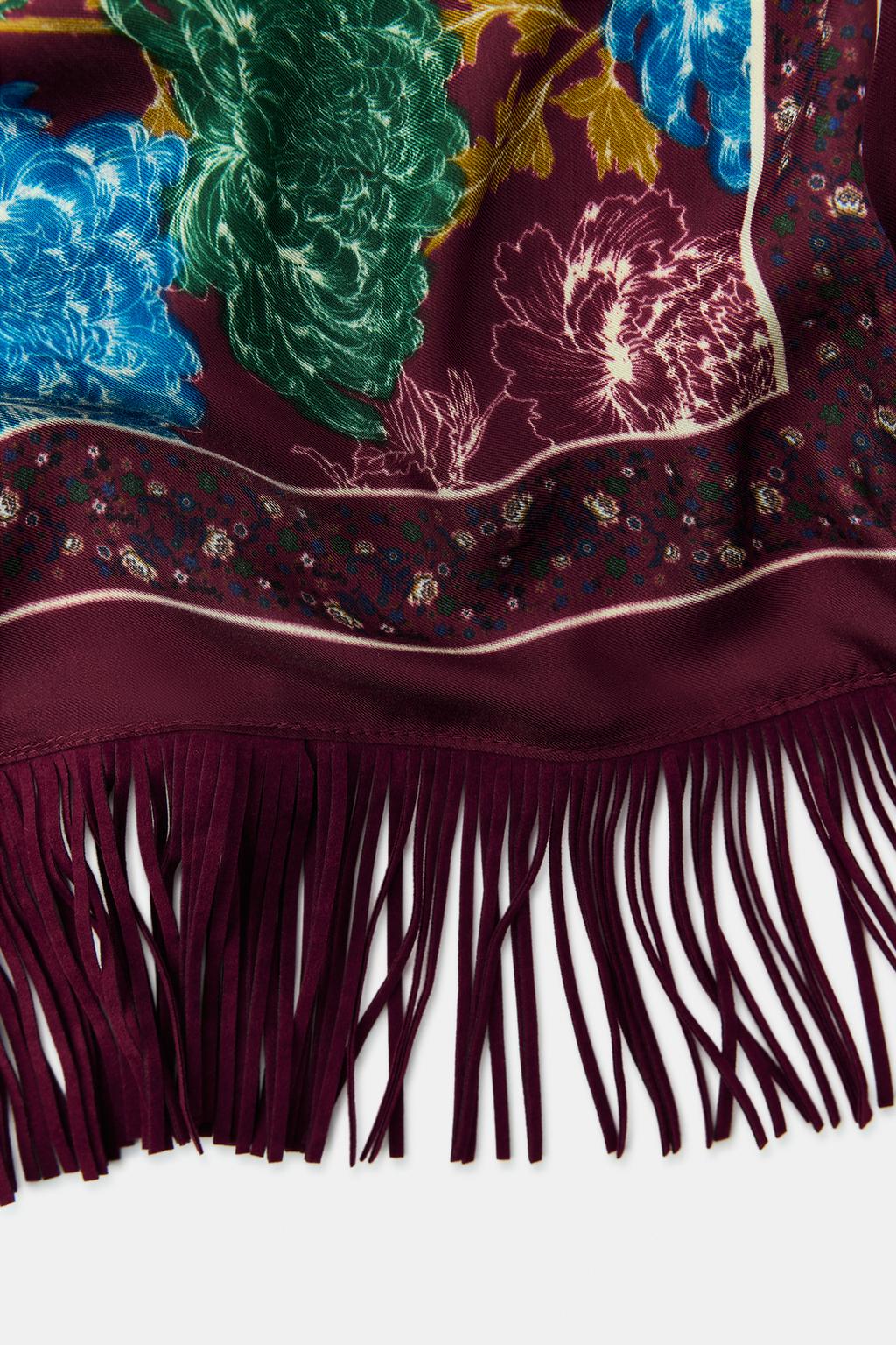 ПЛАТОК С ШЕЛКОВЫМ ПРИНТОМ