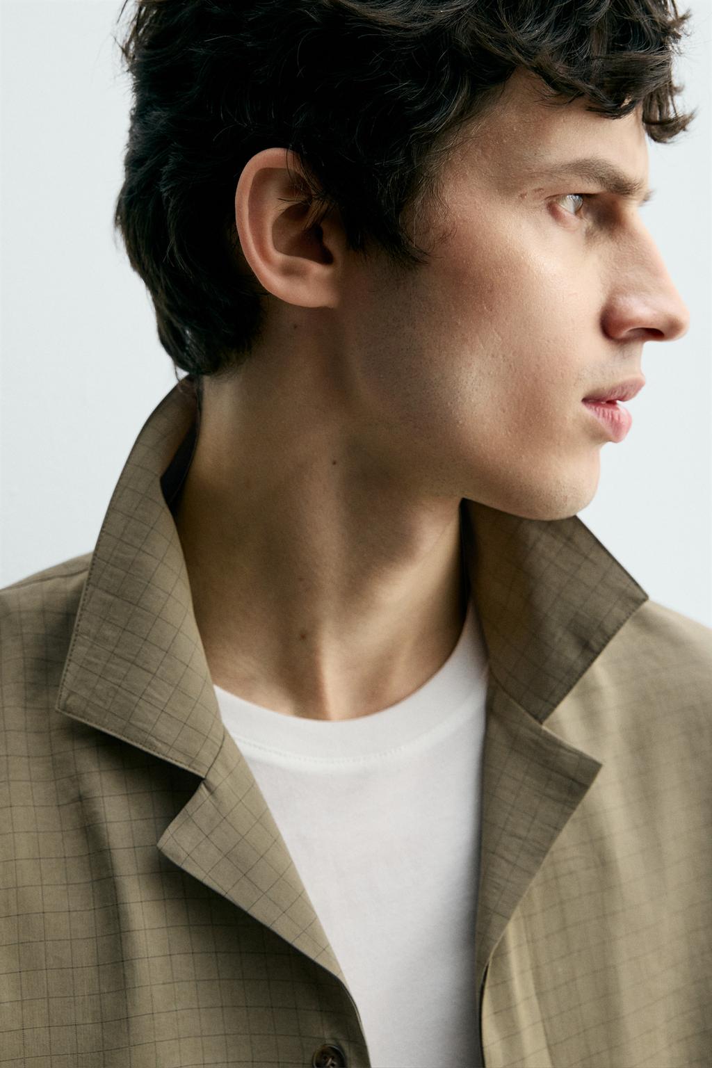 Рубашка в клетку с плавными линиями