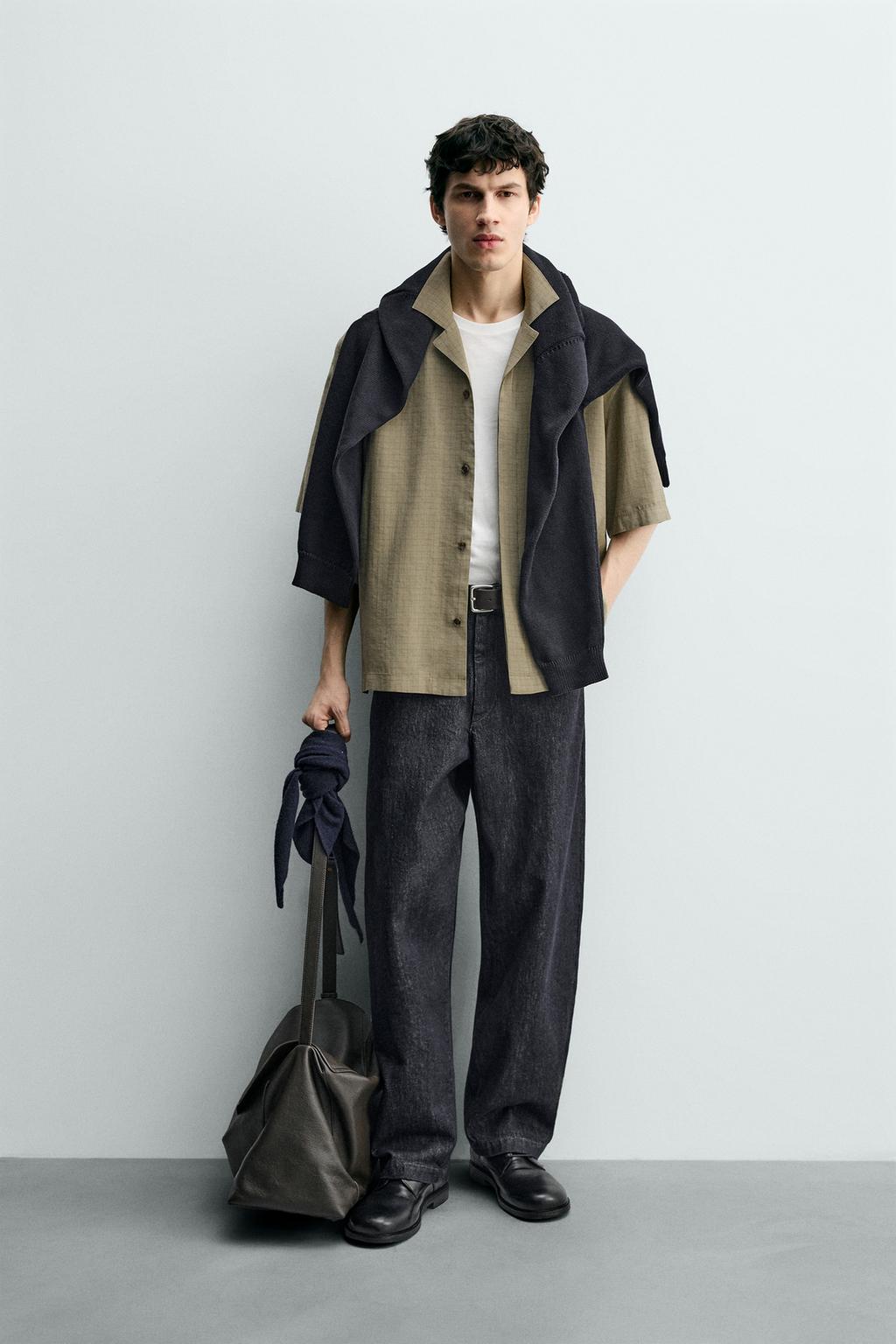 Рубашка в клетку с плавными линиями