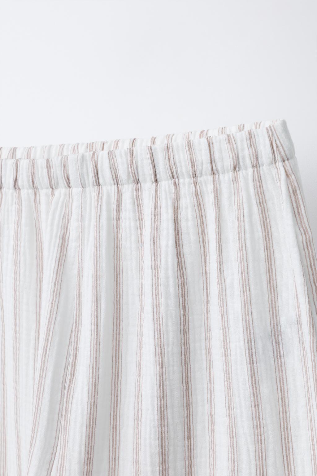 2-6 ЛЕТ/ ПИЖАМА В ПОЛОСКУ С ТЕКСТУРОЙ