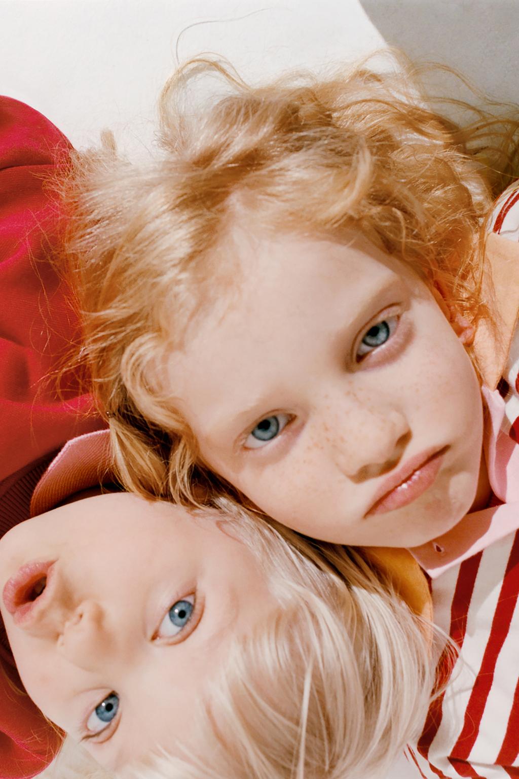 ZARA TIMELESS - ОДНОТОННАЯ ТОЛСТОВКА