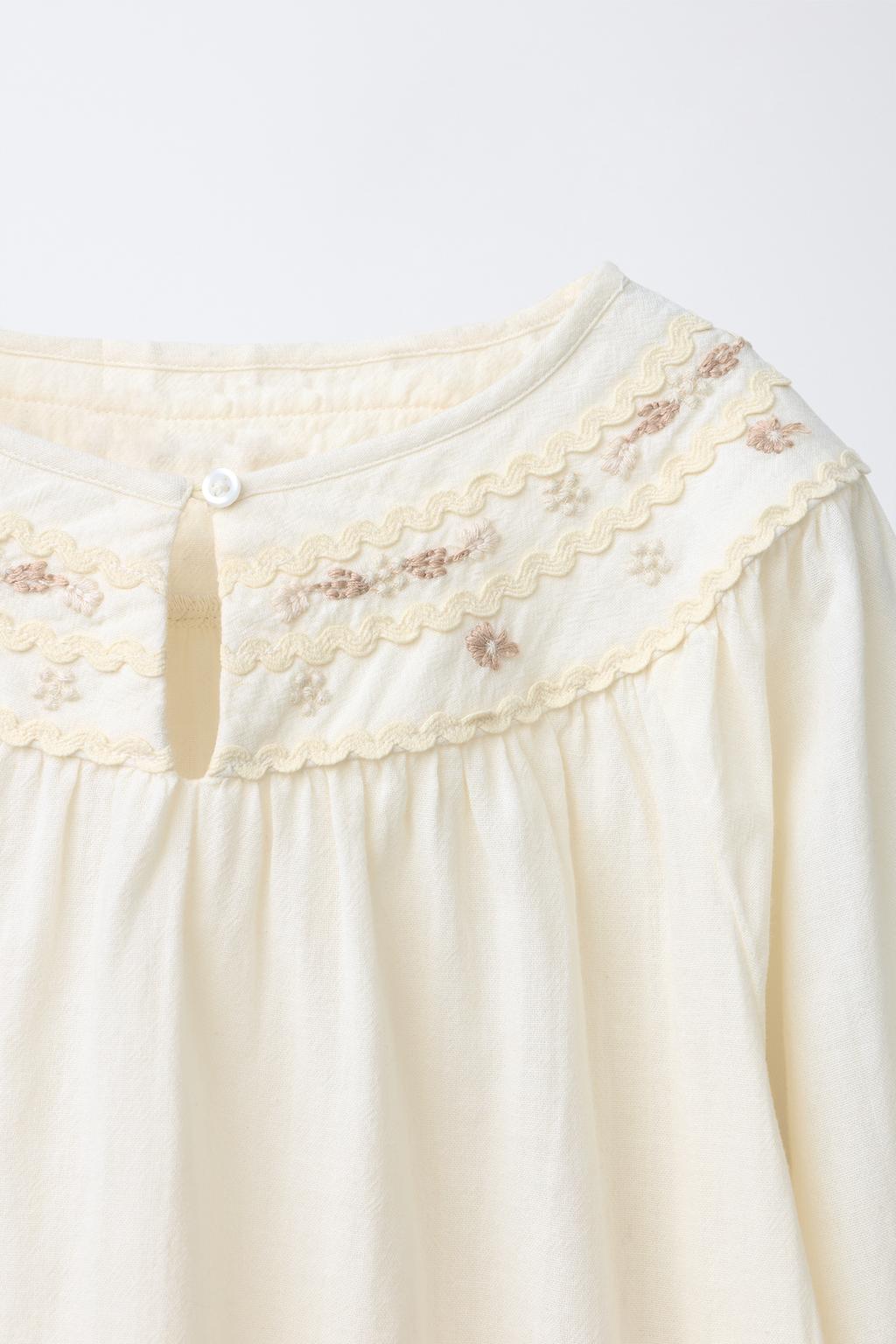 2-6 ЛЕТ/ПИЖАМА С ВЫШИВКОЙ «ЦВЕТЫ»