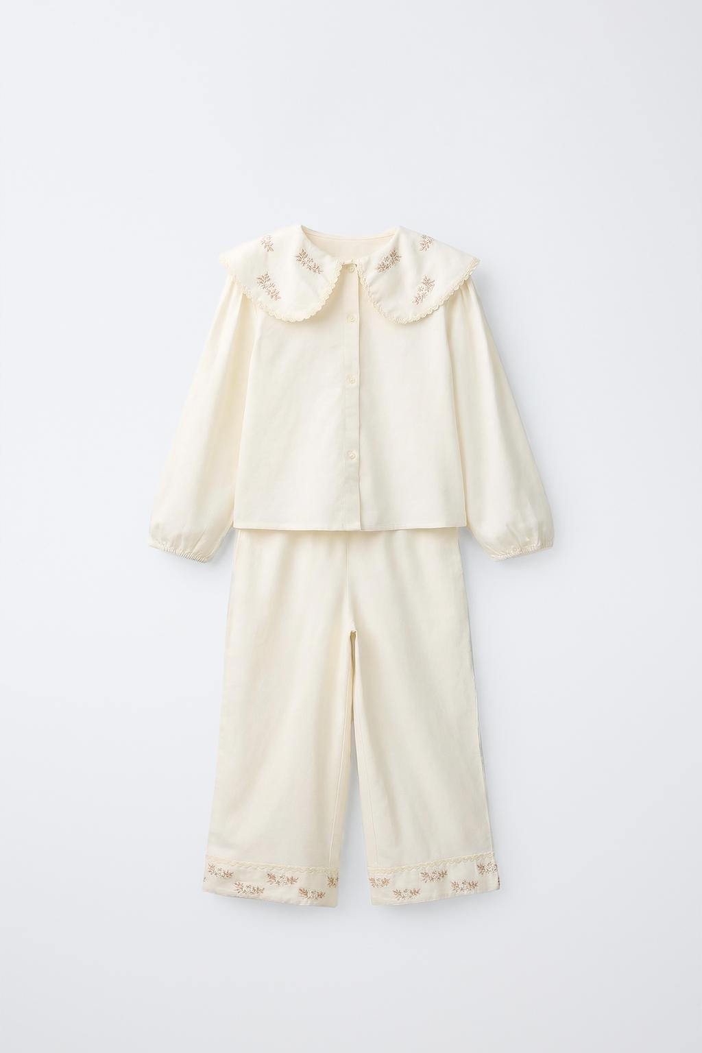 2-6 ЛЕТ/ПИЖАМА С ВЫШИВКОЙ В ВИДЕ ЦВЕТОВ