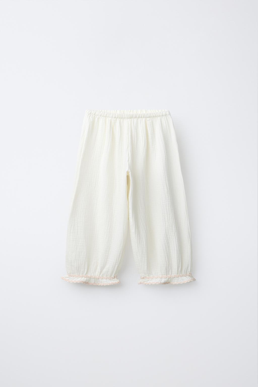 2-6 ЛЕТ/ ПИЖАМА С КОНТРАСТНЫМ КАНТОМ В ВИДЕ ВОЛНЫ