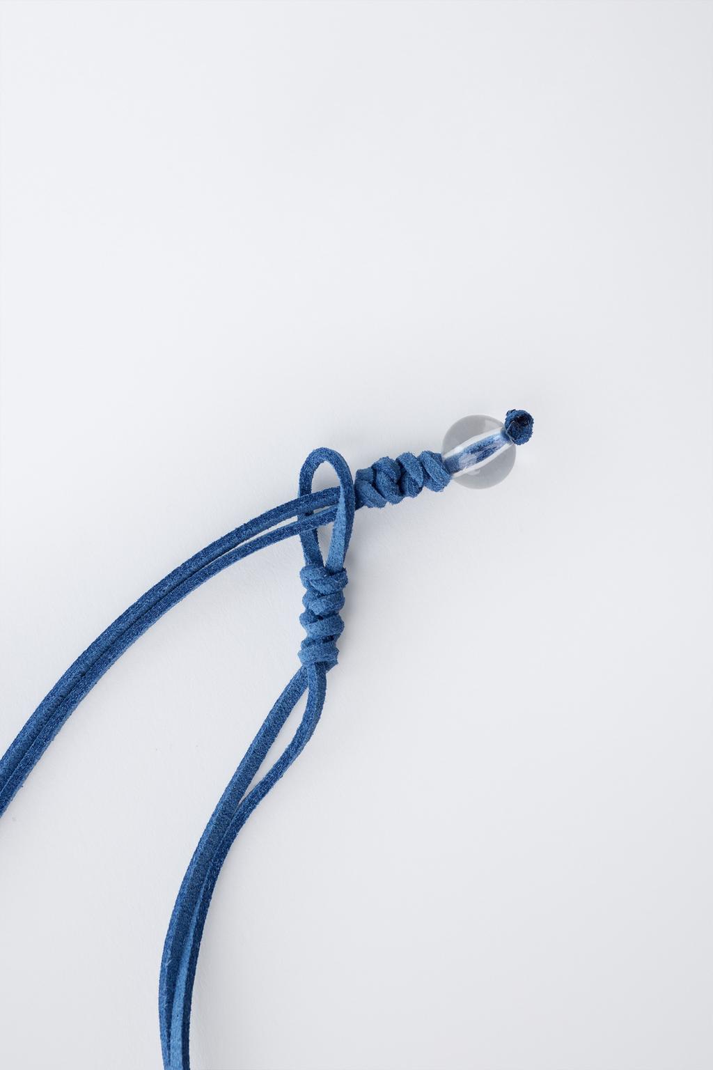 КОЛЬЕ НА ШНУРКЕ С БУСИНАМИ