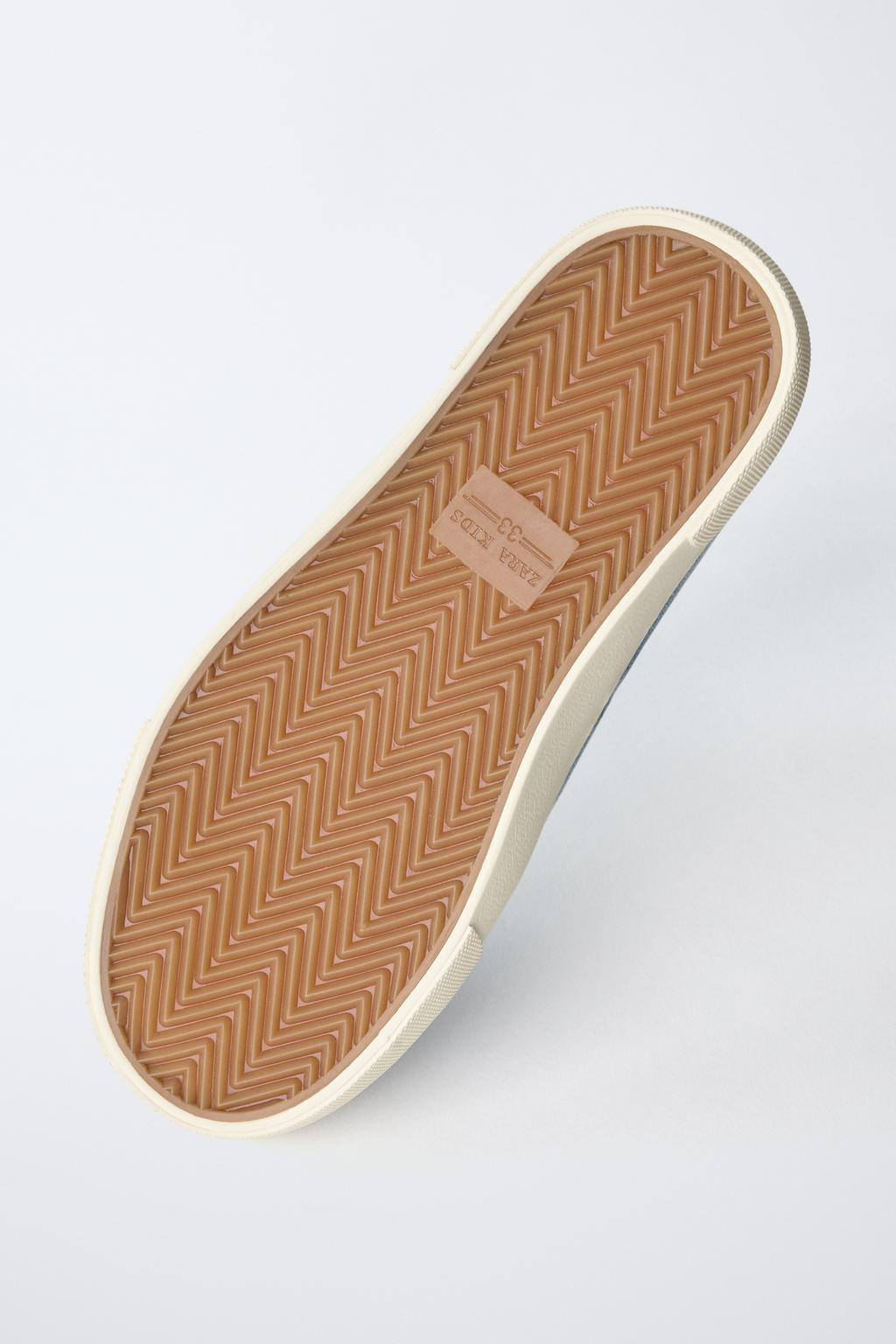 КЕДЫ СО ШНУРКАМИ