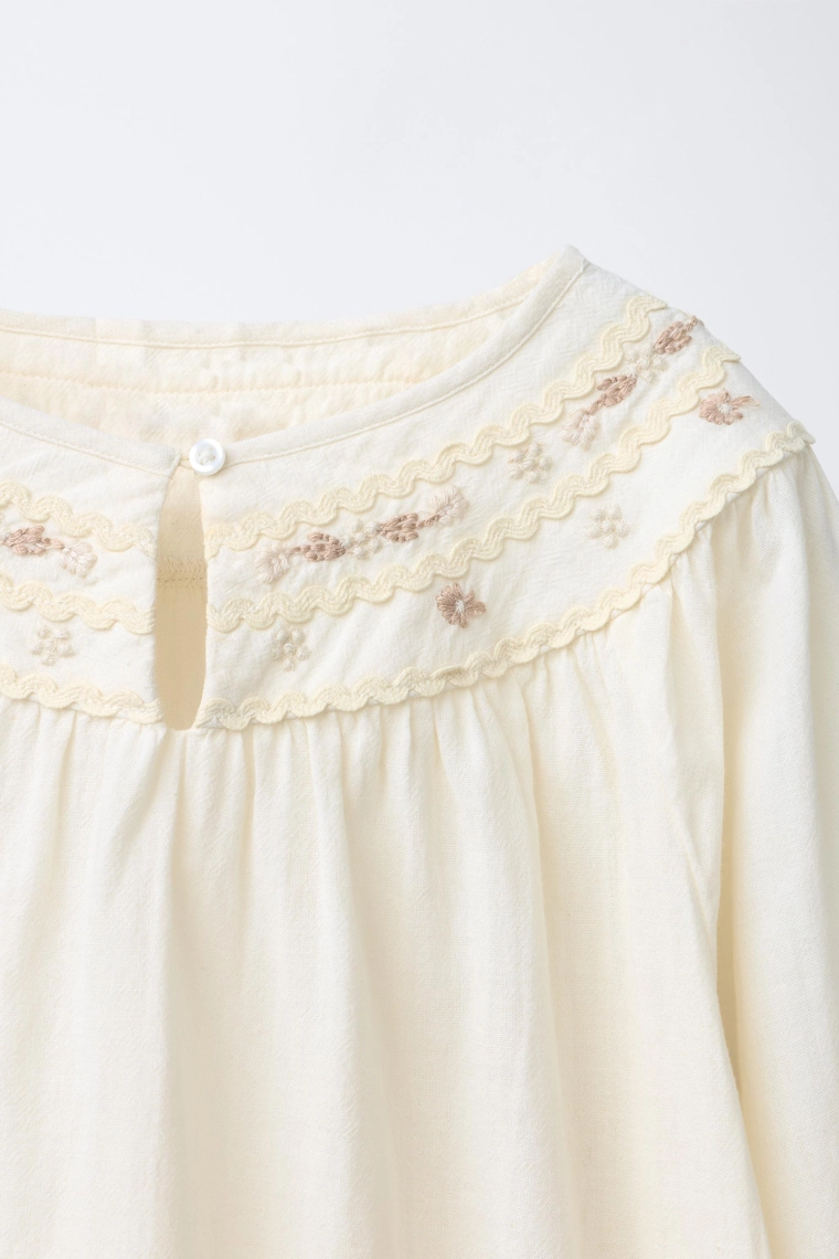 6-14 ЛЕТ/ПИЖАМА С ВЫШИТЫМИ ЦВЕТАМИ