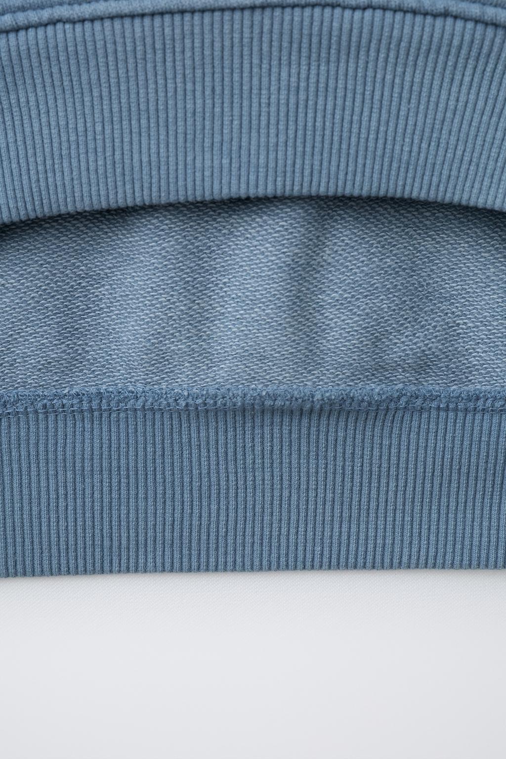 ХУДИ С КАПЮШОНОМ И КАРМАНОМ