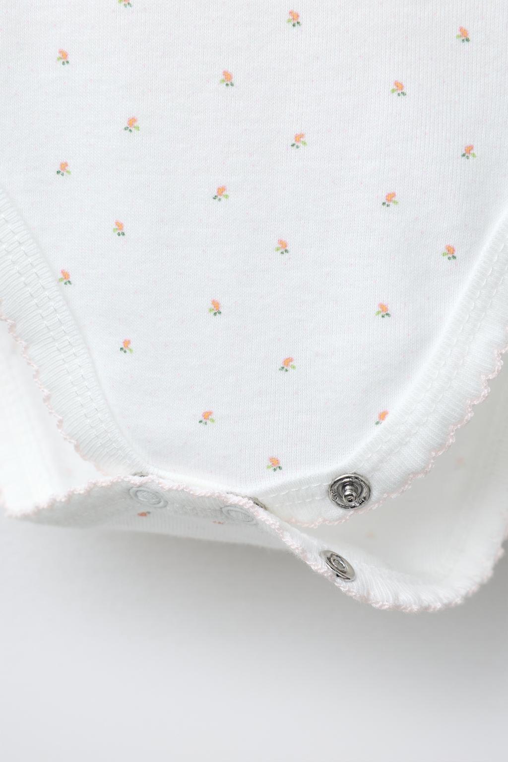 НАБОР ИЗ ПЯТИ БОДИ С КОРОТКИМИ РУКАВАМИ И ЦВЕТОЧНЫМ ПРИНТОМ