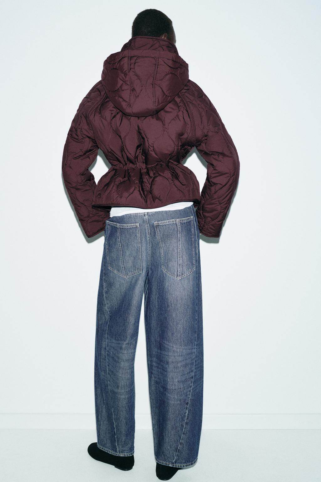 СТЕГАНАЯ КУРТКА С КАПЮШОНОМ