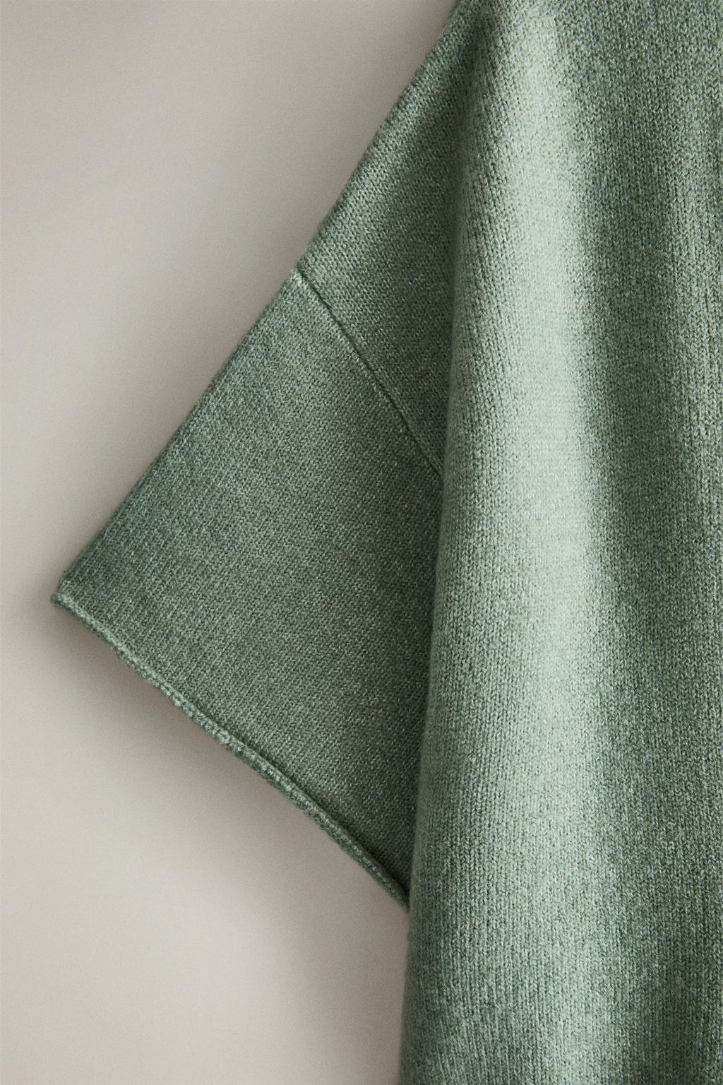 Кардиган из вязаного полотна