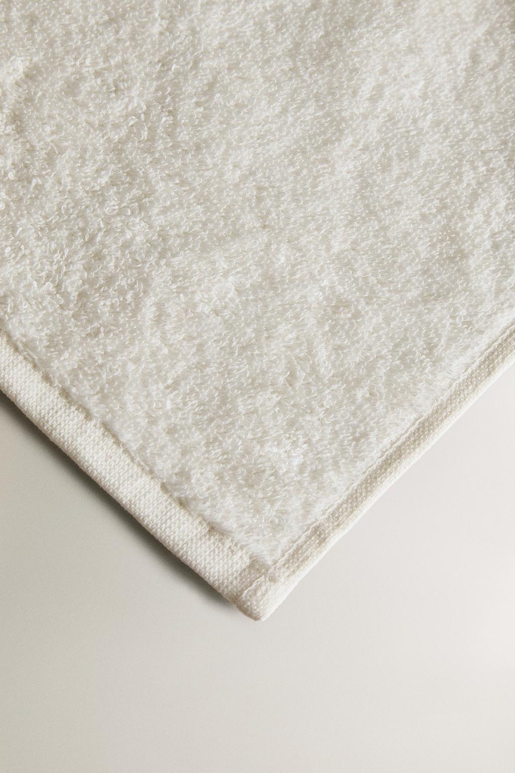 Детская полотенце-зайчик