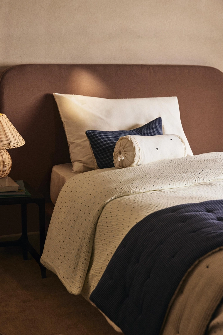 Детское покрывало из хлопкового муслина с узором в горошек