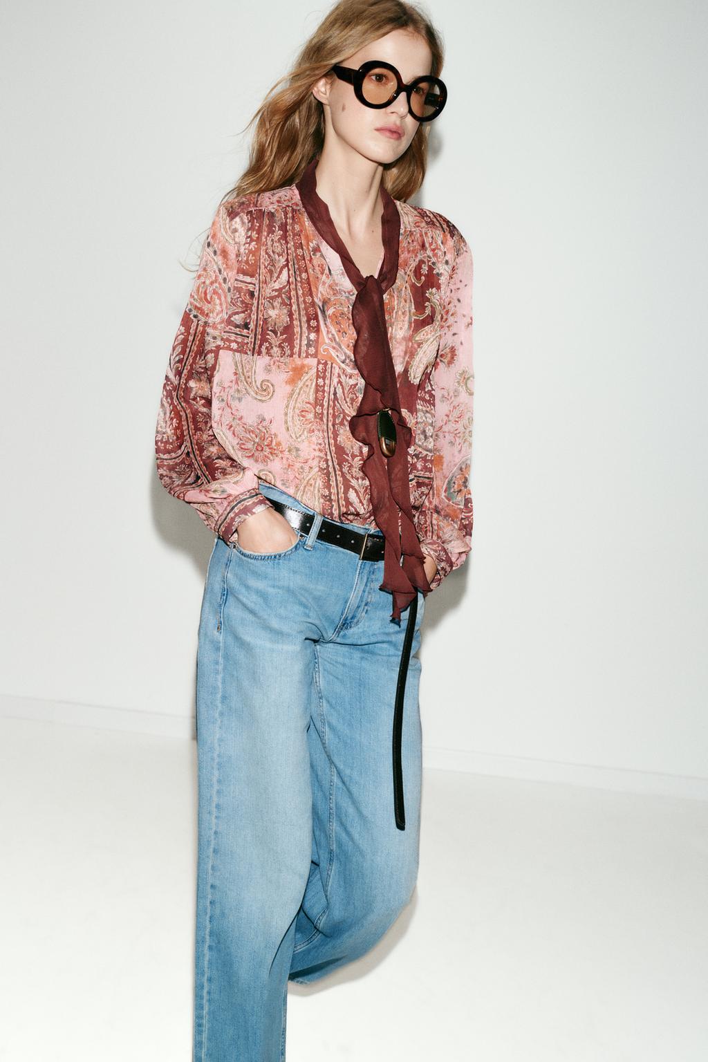 БЛУЗА С ПРИНТОМ И БАНТОМ