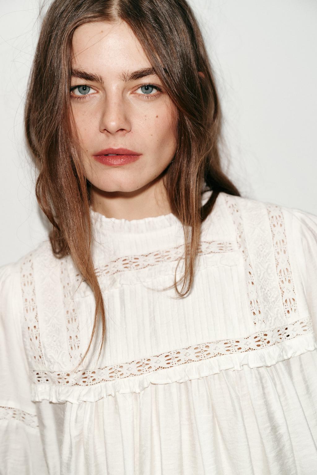 БЛУЗА В РОМАНТИЧЕСКОМ СТИЛЕ С РУКАВАМИ-БУФАМИ