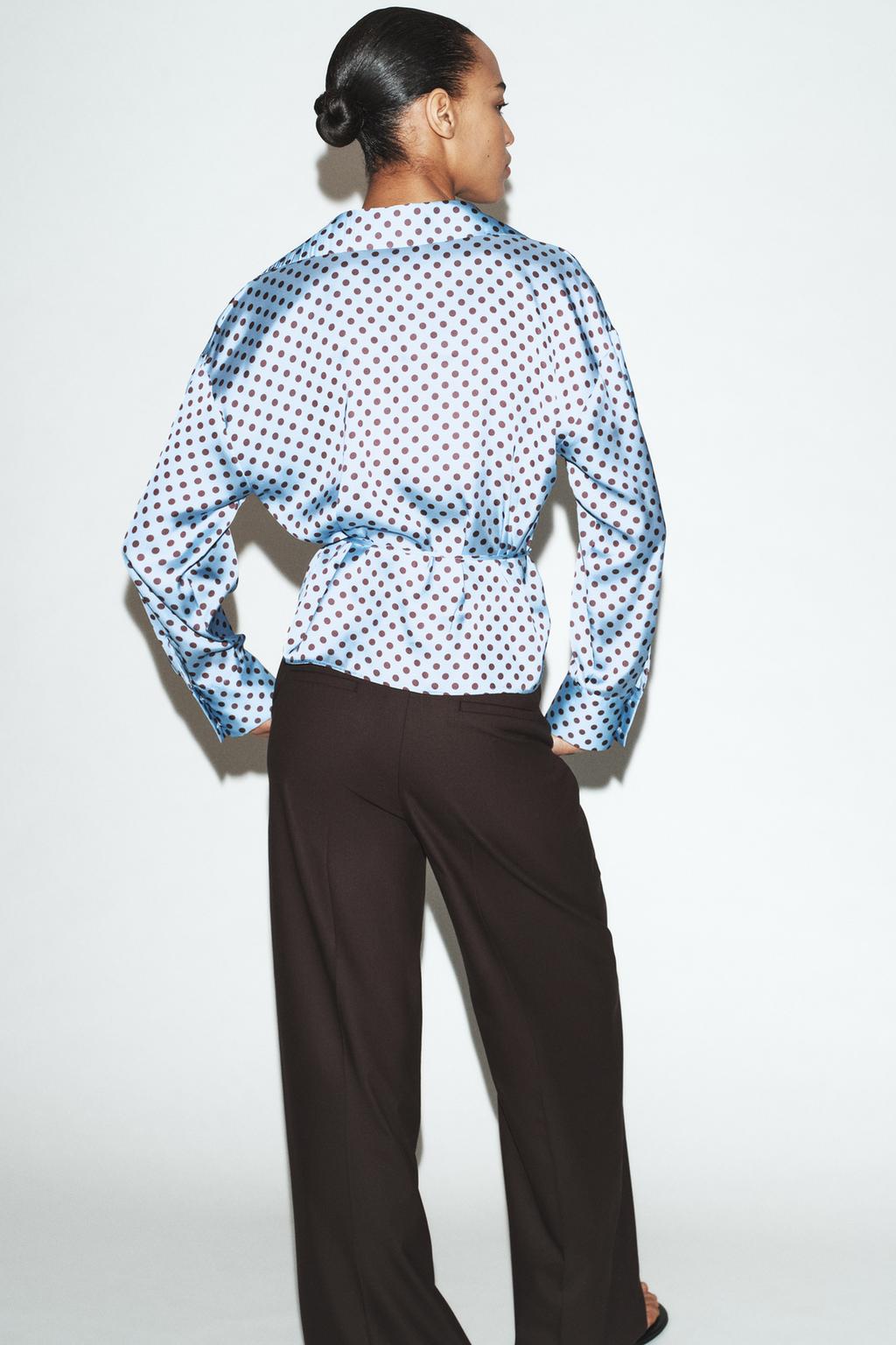 АТЛАСНАЯ РУБАШКА В ГОРОШЕК С РЕМНЕМ