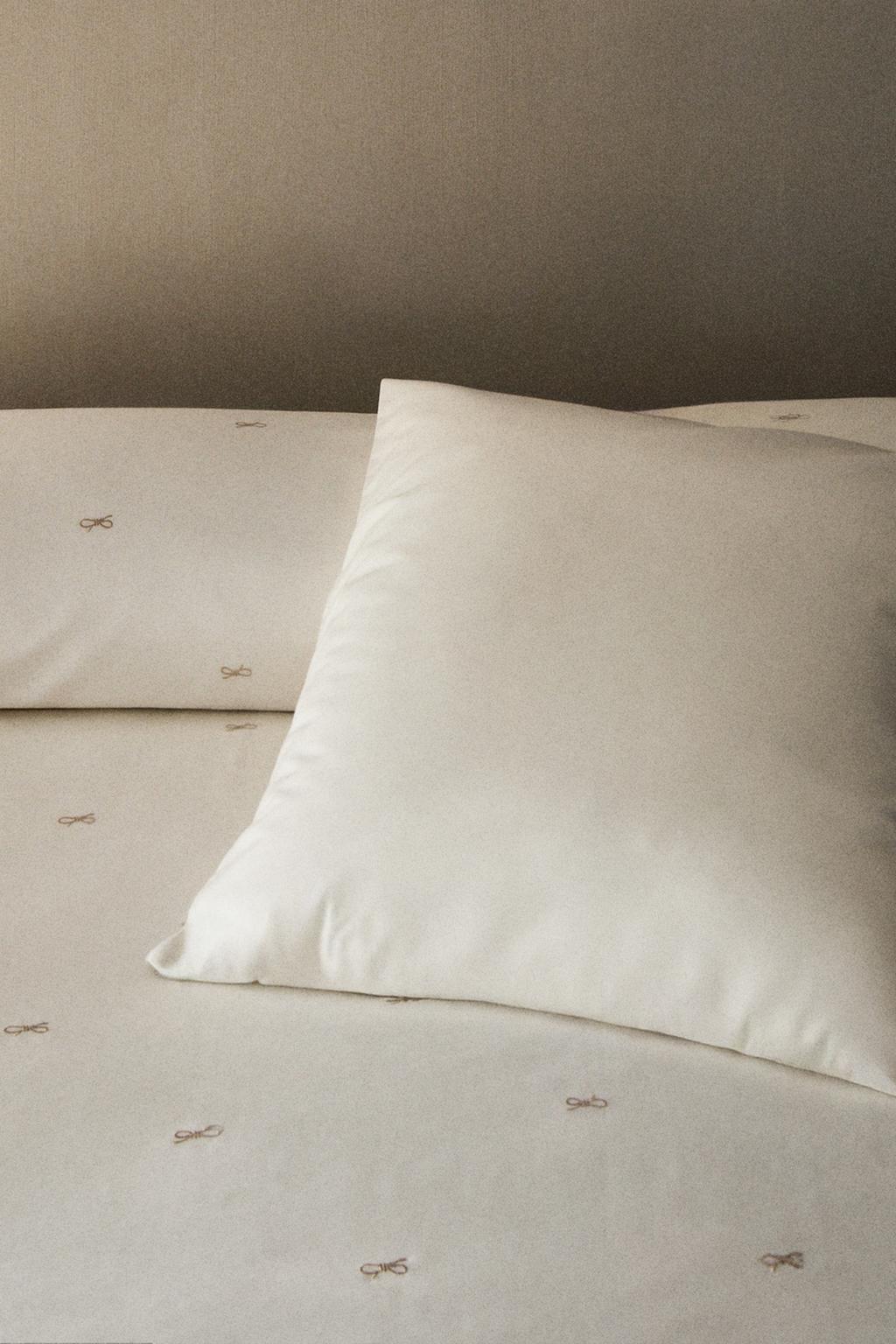 Покрывало из хлопкового сатина с бантами (300 нитей)