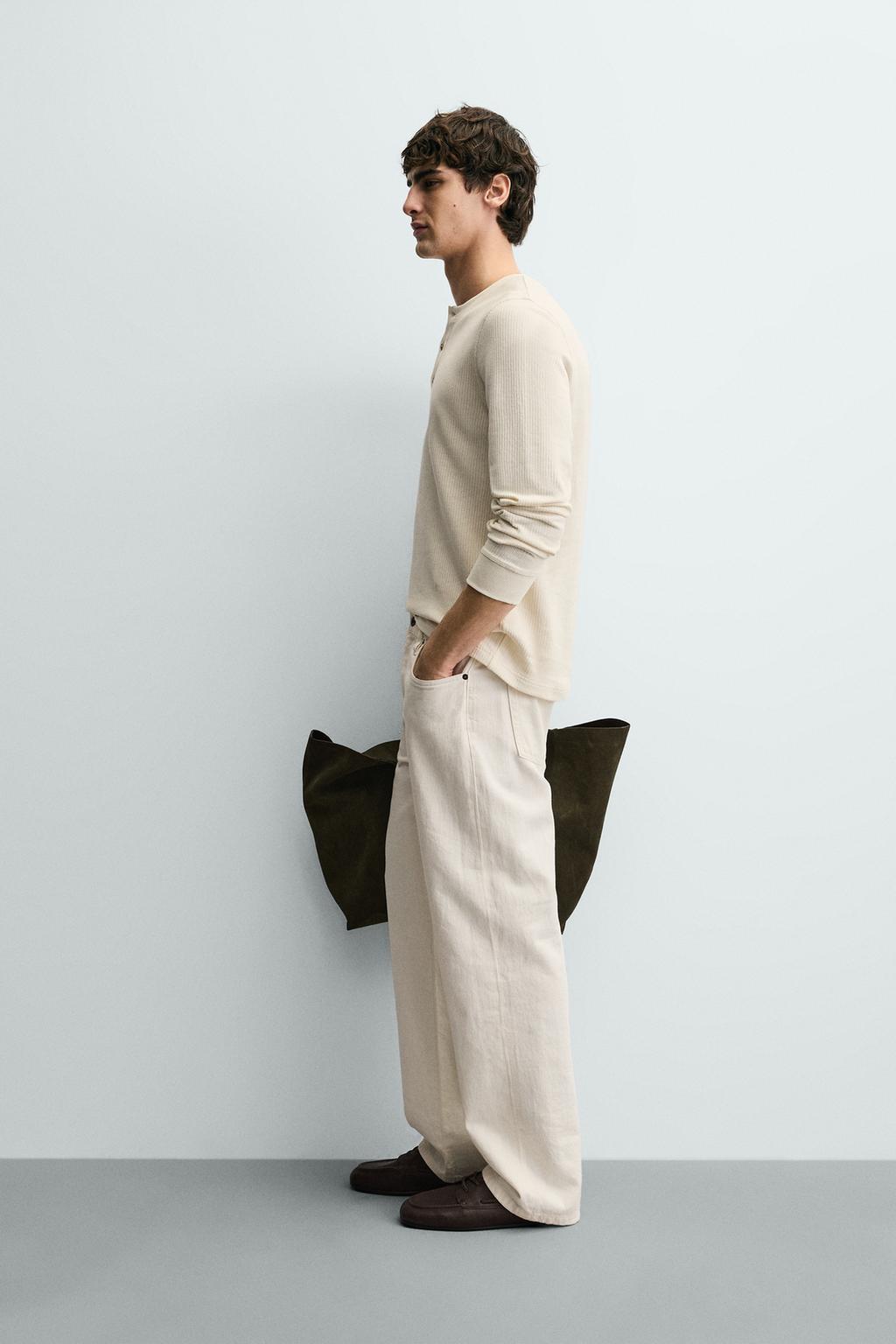 ФУТБОЛКА ИЗ РЕЛЬЕФНОГО ТРИКОТАЖА В РУБЧИК