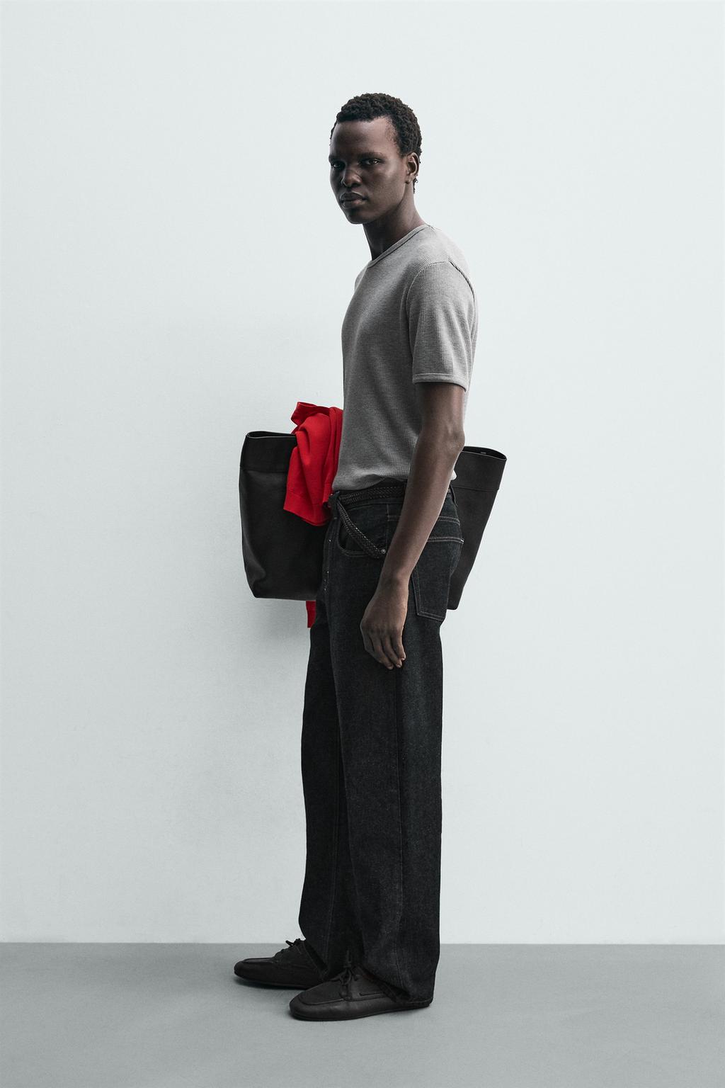 ФУТБОЛКА ИЗ РЕЛЬЕФНОГО ТРИКОТАЖА