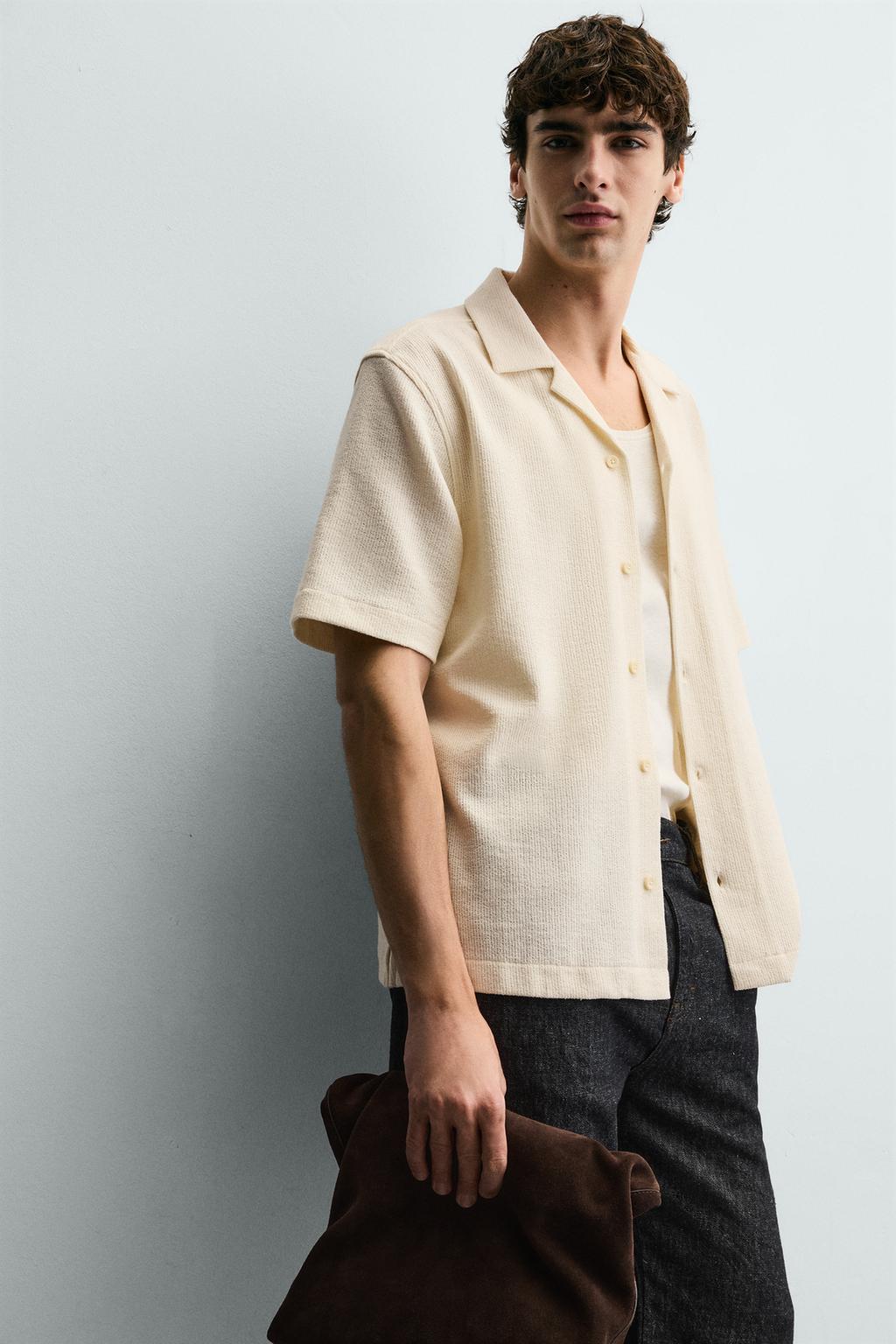 Рубашка с рюшами и джаккардовым узором