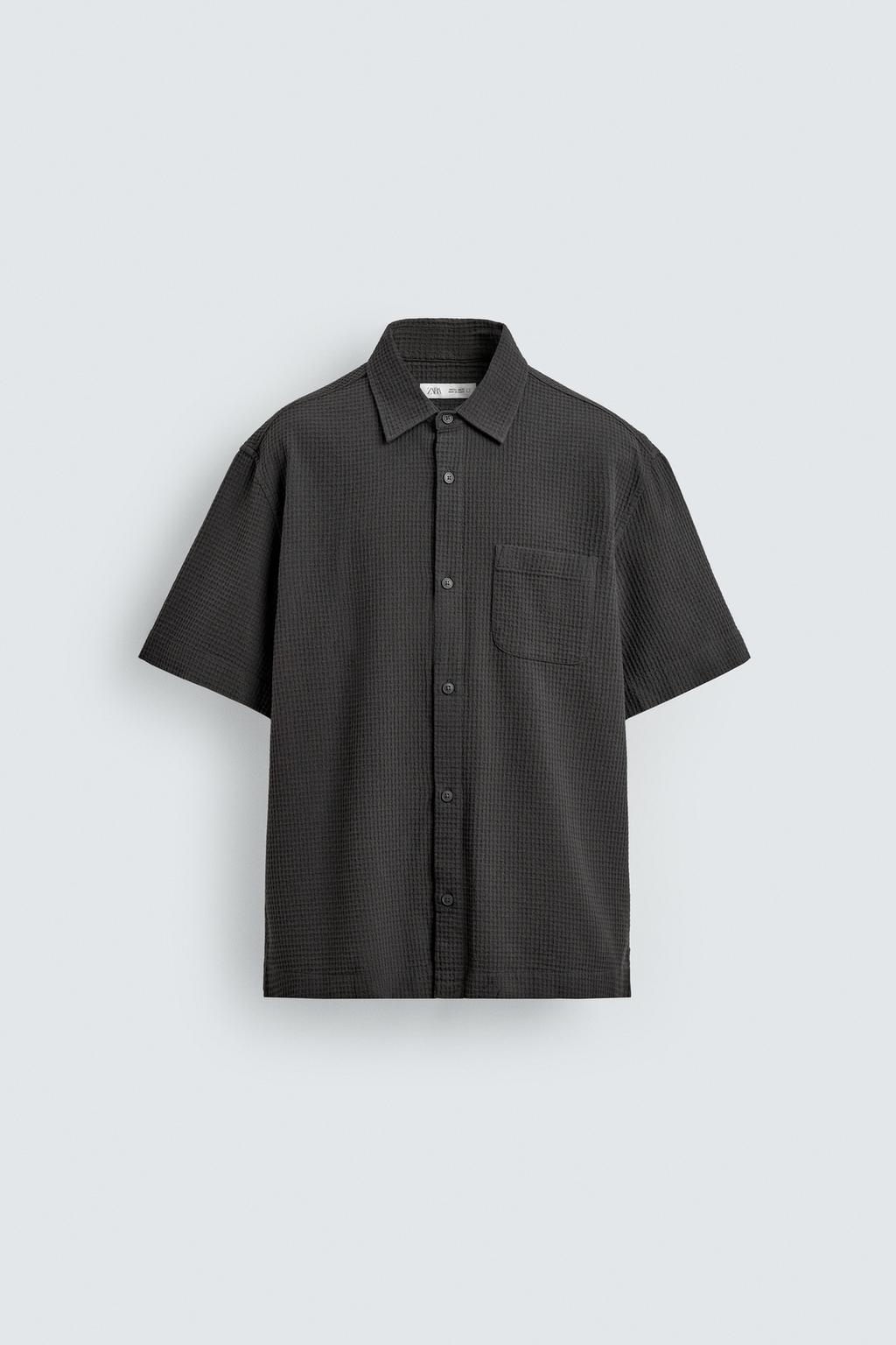 Рубашка с карманом и текстурой