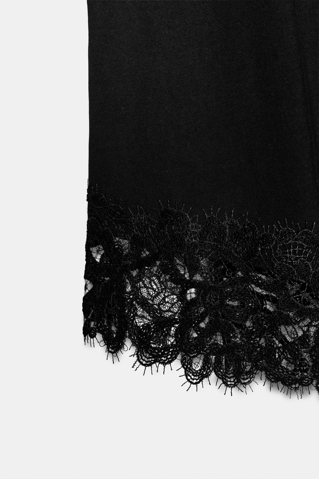 ФУТБОЛКА ИЗ ПЛОТНОГО ХЛОПКА С КРУЖЕВОМ